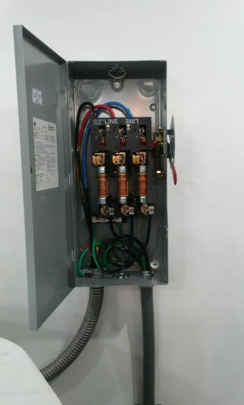 Three-phase disconnect switch installed for Electrical Wiring & Rewiring in Campbellsville
